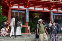 Tokyo, Osaka record latest-ever day above 30 deg C