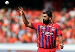 Cricket-Bowler Shami not giving up hope of India return