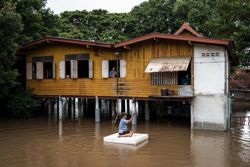 Flooding affects 1.22 million people in 19 Thai provinces and Bangkok