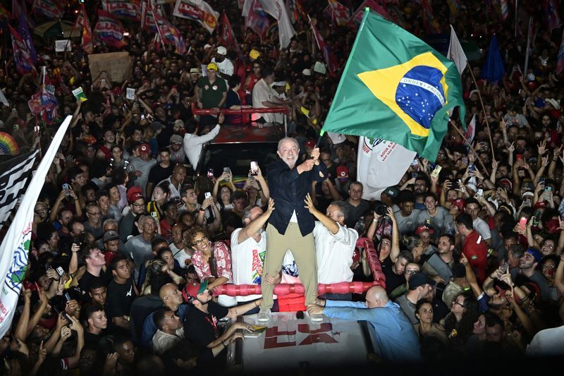 Lula hopes older voters can help power him to victory against Flavio ...