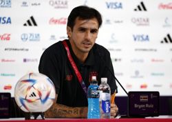 Soccer-Costa Rica appoint former captain Ruiz as head coach