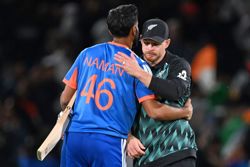 Cricket-India overcomes New Zealand fightback to win T20 opener