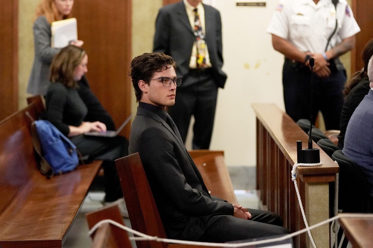 Braden Peters, also known as Clavicular, waits for his arraignment in Orleans District Court. Photo: AP