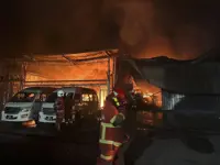 Three warehouses razed, six other premises saved in Penampang fire