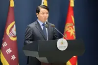 South Korea proposes talks with North Korea on land border again