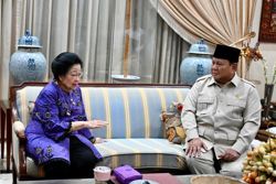 Prabowo’s allies distance themselves from Indonesia’s free meals programme