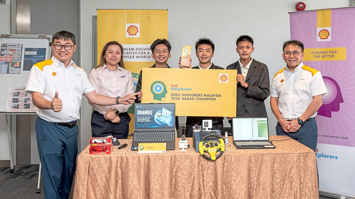 Team Triangle from SM Sung Siew was crowned as state champions for the Shell NXplorers Sabah Challenge for their AI-powered road safety system, DriveShield.