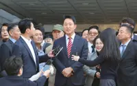 Seoul mayor acquitted on appeal in political funds case