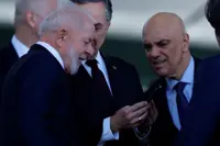 With his first smartphone, Lula seeks to catch up to Brazil's online generation