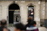 Mona Lisa off limits as Paris shuts museums over protest fears
