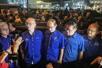MCA leaders stage walkout at BN's Melaka polls candidate announcement