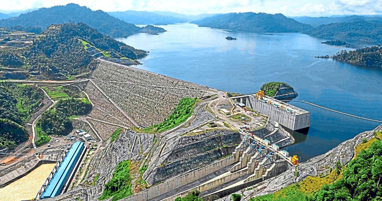 While the Bakun Hydroelectric Plant in Sarawak provides clean energy, its construction affected wild lands and displaced Orang Asli. This is where climate funds can help provide a just transition – however, developed nations are reluctant to contribute meaningfully and access to such funds remains difficult. — PowerChina