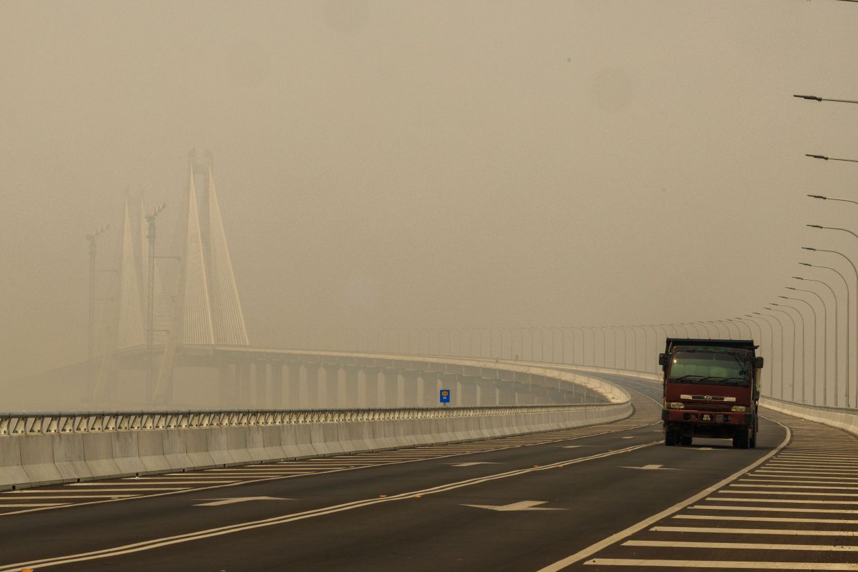 Haze: Serian highest among four unhealthy API areas at 5pm, Oct 26