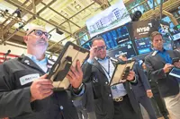 Total meltdown in riskiest debt jolts market