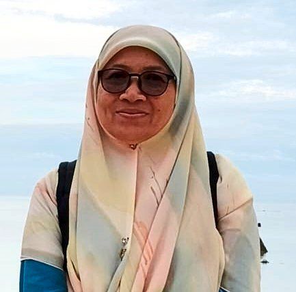 Active utilisation of our Facebook page allows us to promote our homestay directly to travellers from Singapore, Indonesia, Belgium and France who love nature, shares Nik Mahizan.