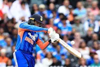 Cricket-Abhishek ton flattens New Zealand as India seal T20 series