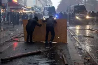 Critics attack 'anti-democratic' French bill making rioters pay