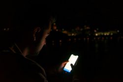 Think your screen time is hurting memory and sleep? A new study says the number of hours isn’t the biggest factor