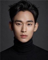 Late actor Kim Sae-ron’s mother, family lawyer referred to prosecutors in comrade Kim Soo-hyun case
