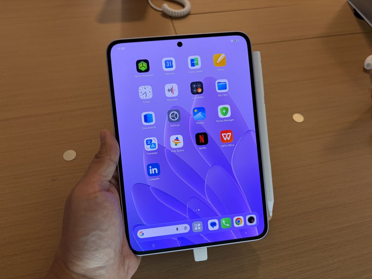 The Oppo Pad Mini Matte Display Edition features an 8.8-inch 2.5K Amoled display and up to a 144Hz refresh rate