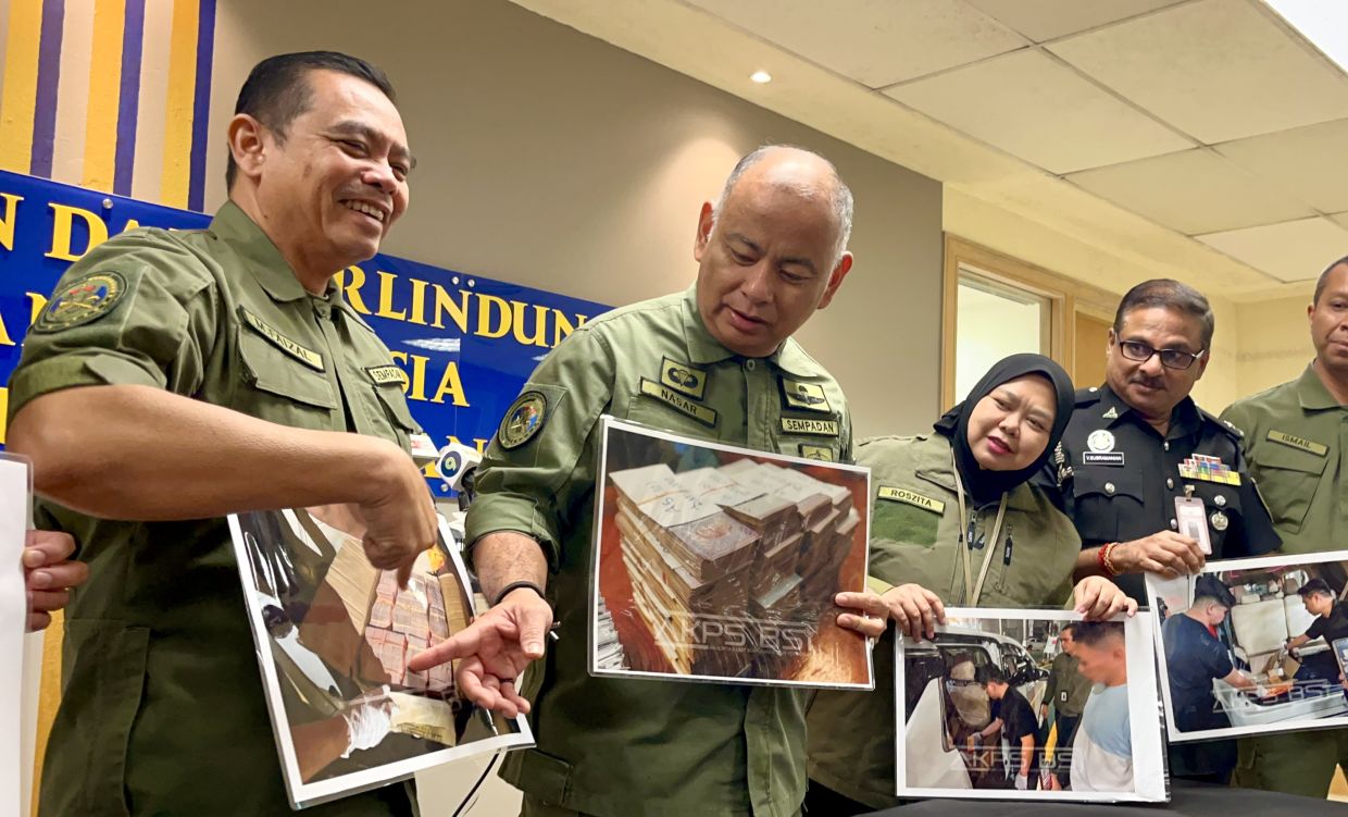 AKPS nabs couple with nearly RM3mil in undeclared cash