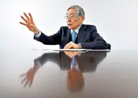 Ex-BoJ chief backs hikes but deputy urges caution