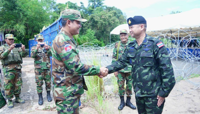 Cambodian, Thai militaries meet for informal talks on border