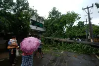 Three killed, thousands seek shelter as cyclone Arnab hits eastern India
