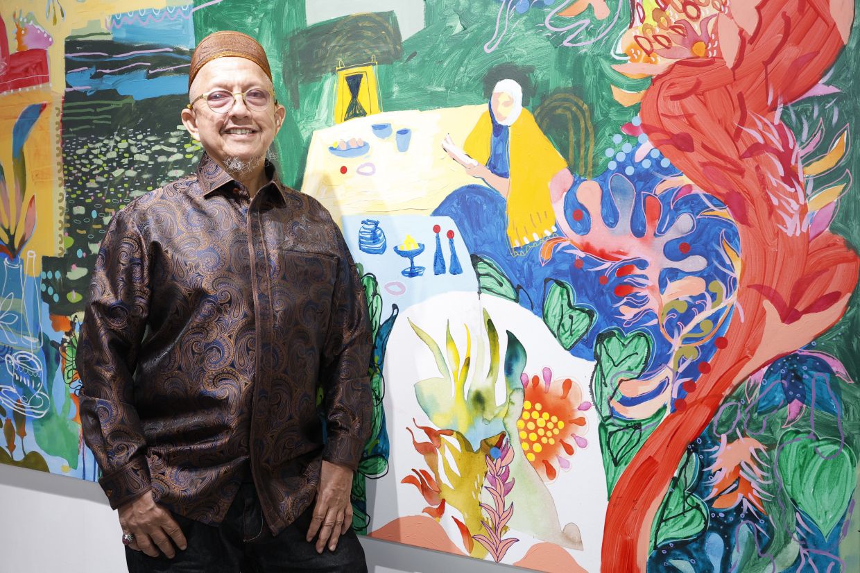 Rafiee shares his travel and art stories with artist and educator Dr Jalaini Abu Hasan at an art talk hosted by Galeri Puteh this Saturday at 2pm. Photo: The Star/Faihan Ghani 