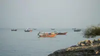 Iran says discussing plan with mediators to end war, reopen Hormuz