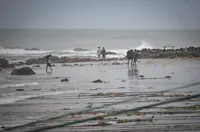 Six killed in cyclone off India's eastern coast