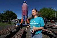Political outsider evoking Jacinda Ardern may decide who runs New Zealand