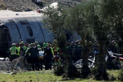 Athletics-Spanish long jumper Gallego among victims of deadly train collision