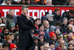 Soccer-Manchester United's under-fire boss Carrick faces tough trip to Chelsea