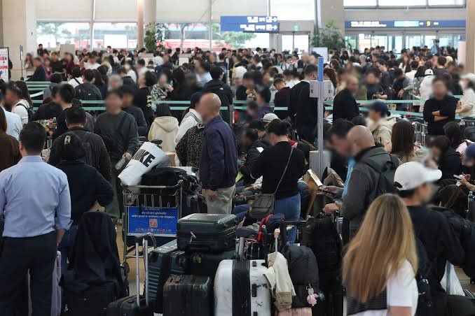 仁川机场值机系统在35个航班延误后恢复运行