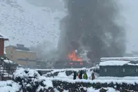 Fire breaks out at Nepal hotel along route to Everest base camp