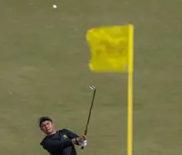 Vietnam's Nguyen Tuan Anh continues steady form and remains among the top 20 at the Asia-Pacific Amateur Championship