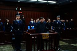 China hands former regulator suspended death sentence over US$65mil bribery charge