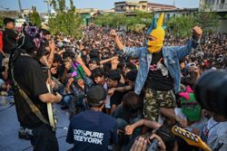 'Rhizomatic' movements help Indonesian youth voice political messages
